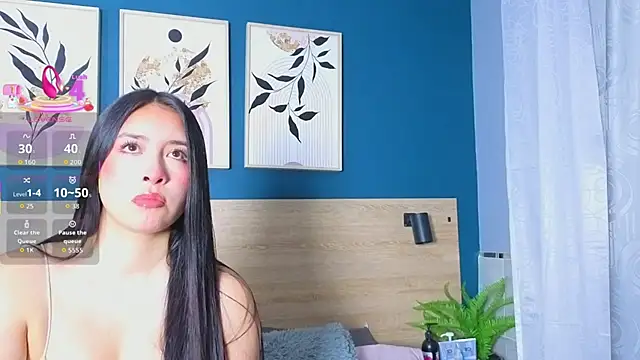 SarahMiler  online show from November 11, 7:41 pm