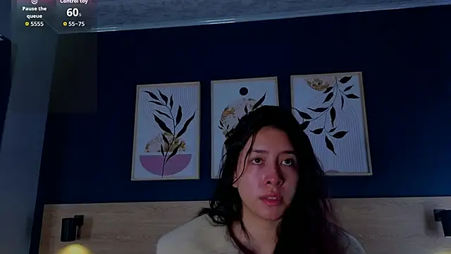 SarahMiler  online show from October 25, 11:42 am