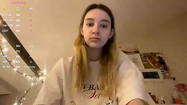 DanaCore online show from November 30, 6:09 pm