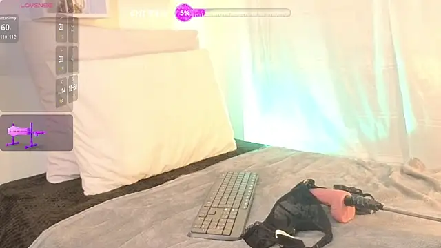 Samaraa Smith online show from February 14, 11:10 am