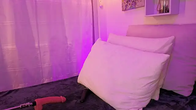 Samaraa Smith online show from October 24, 11:09 am