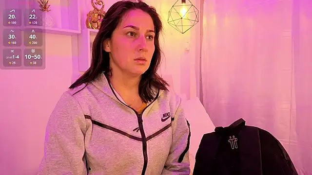 Samaraa Smith online show from October 27, 11:00 am