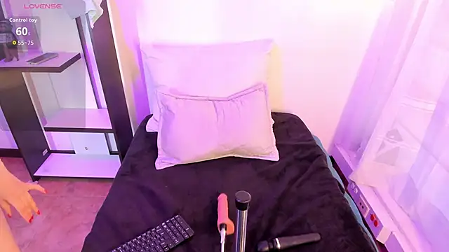 Samaraa Smith online show from September 20, 12:32 pm