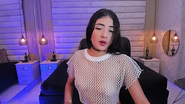 VictoriaaBlair online show from March 4, 7:10 pm