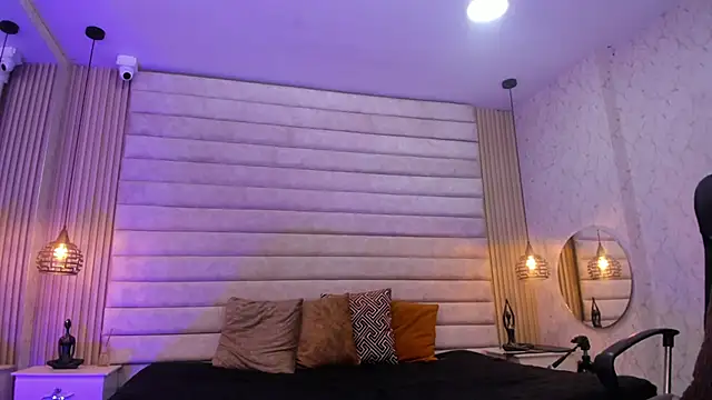 VictoriaaBlair online show from April 16, 9:39 pm