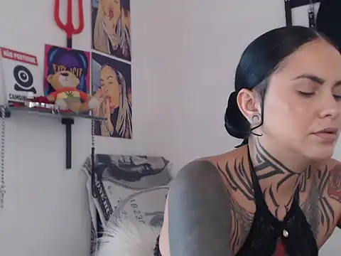 Snapshot of Sofia_May chatting on February 6, 4:47 pm Sofia May online show from February 6, 4:47 pm