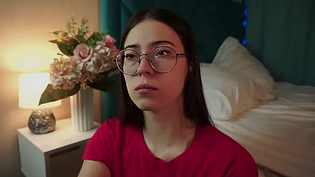 ywixos online show from February 9, 2:59 pm