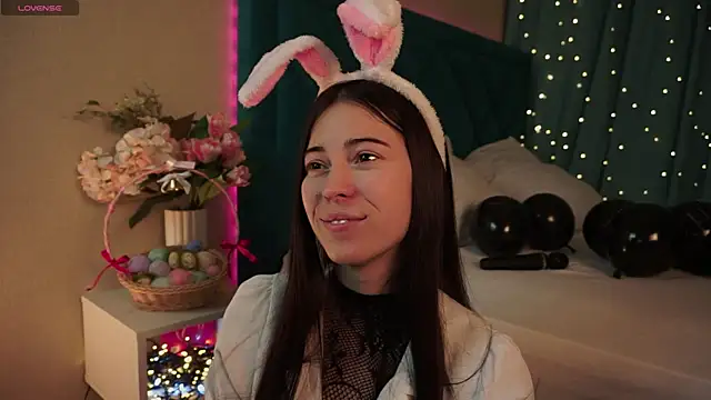 ywixos online show from April 7, 2:52 pm