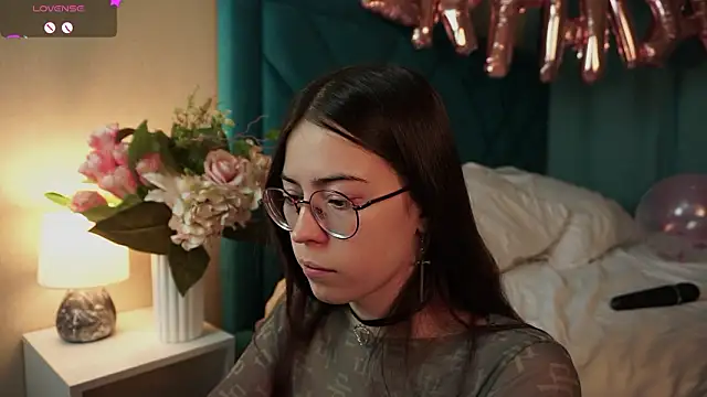 ywixos online show from February 24, 2:29 pm