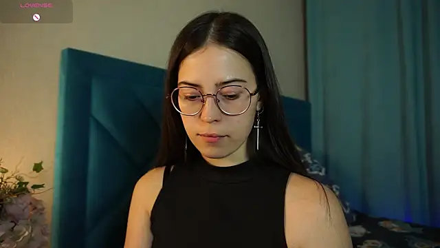 ywixos online show from October 10, 1:34 pm