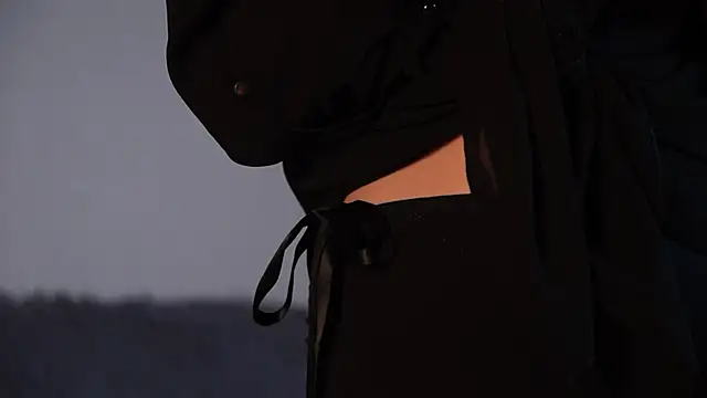 ywixos online show from October 25, 11:20 am