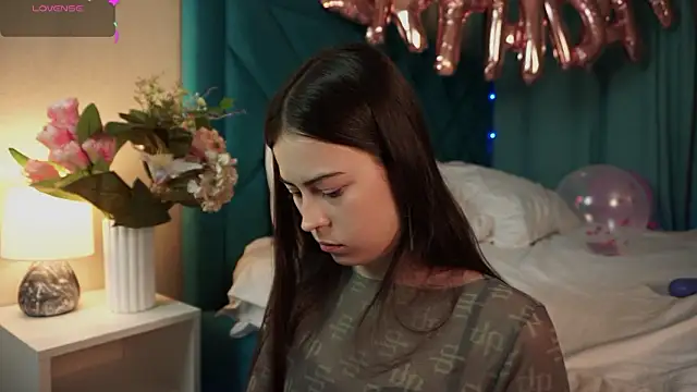 ywixos online show from February 27, 2:39 pm