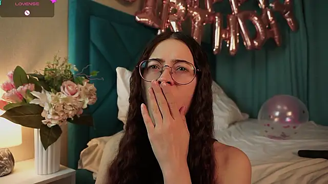 ywixos online show from February 21, 2:30 pm