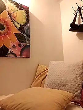 patricia-blosson online show from November 7, 2:49 am