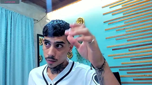 jharol cardonaa online show from September 19, 1:31 am