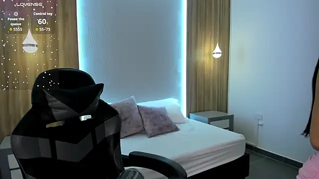 megara x  online show from October 20, 8:42 pm