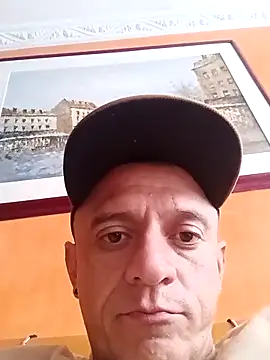 leon8013A online show from November 6, 2:43 pm