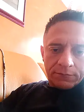 leon8013A online show from September 14, 4:18 pm