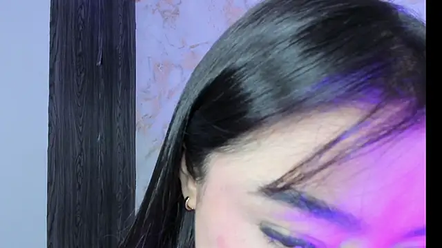 Snapshot of Eva_cutte chatting on June 21, 12:22 pm Eva cutte online show from June 21, 12:22 pm