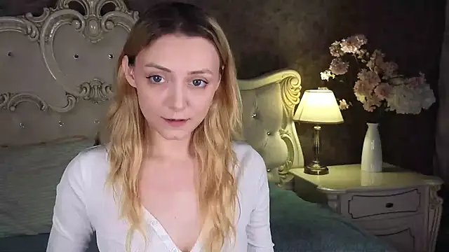 Snapshot of CindyFors chatting on September 13, 8:42 pm CindyFors online show from September 13, 8:42 pm