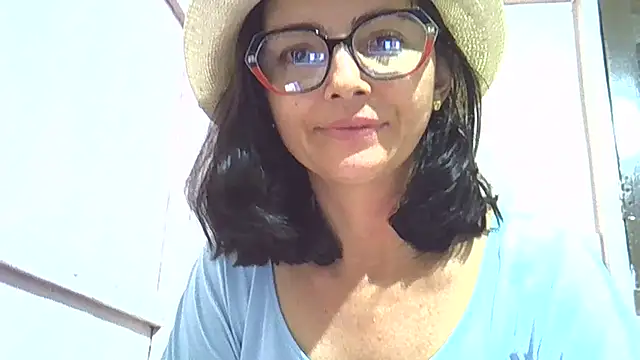 Luana sexy42 online show from May 14, 7:11 pm