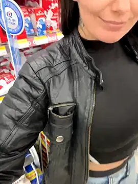 swmilena hot  online show from November 28, 8:09 pm