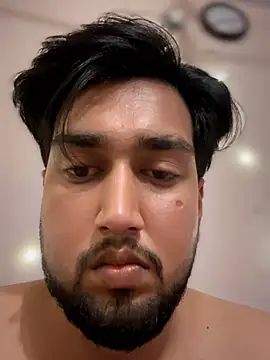 Snapshot of aka_big chatting on February 28, 2:33 am aka big online show from February 28, 2:33 am