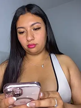 Issa Santana online show from March 25, 9:57 pm