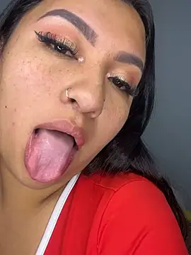Issa Santana online show from July 17, 5:43 pm