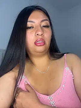 Issa Santana online show from May 17, 7:36 pm