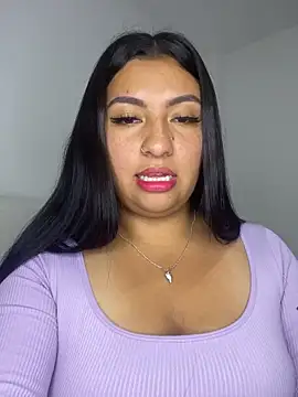 Issa Santana online show from April 4, 8:37 pm