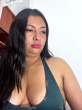 Issa Santana online show from January 16, 10:25 pm