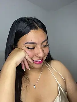 Issa Santana online show from March 27, 9:27 pm