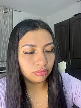 Issa Santana online show from May 19, 11:23 pm