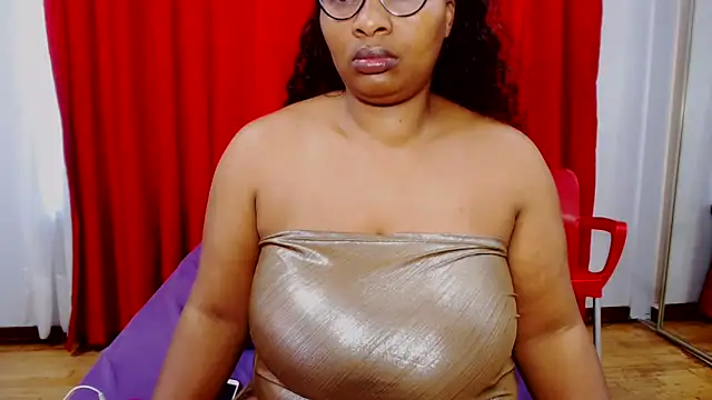 SexyBustyBoobs online show from November 26, 12:49 pm