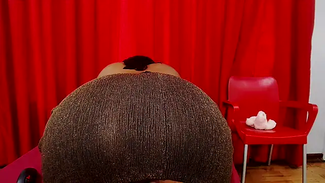 SexyBustyBoobs online show from October 30, 4:44 am