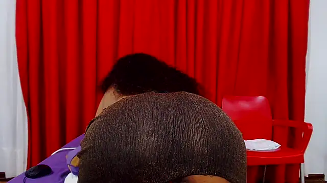 SexyBustyBoobs online show from November 27, 4:18 pm