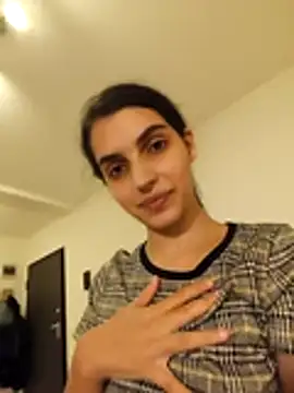 Snapshot of SweetMelodyZ chatting on November 20, 4:24 am SweetMelodyZ online show from November 20, 4:24 am