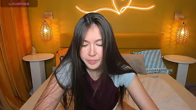 Tina Porter online show from October 3, 1:31 am