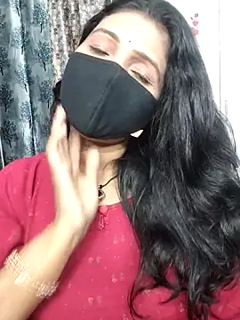 Hotty Sonali online show from April 18, 1:30 am