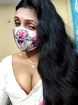 Hotty Sonali online show from November 6, 7:40 pm