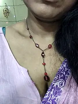 Snapshot of Hotty_Sonali chatting on October 19, 12:02 am Hotty Sonali online show from October 19, 12:02 am