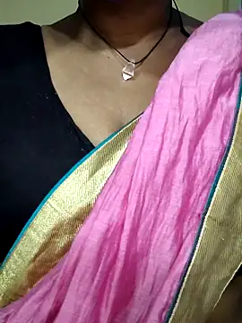 Snapshot of Hotty_Sonali chatting on September 24, 3:13 am Hotty Sonali online show from September 24, 3:13 am