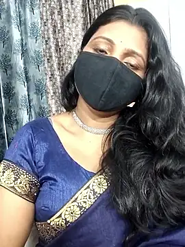 Hotty Sonali online show from April 15, 9:04 pm