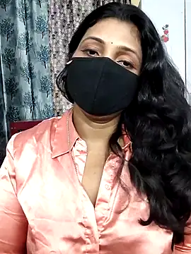 Hotty Sonali online show from May 8, 10:35 pm