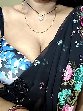 Snapshot of Hotty_Sonali chatting on September 19, 6:01 pm Hotty Sonali online show from September 19, 6:01 pm