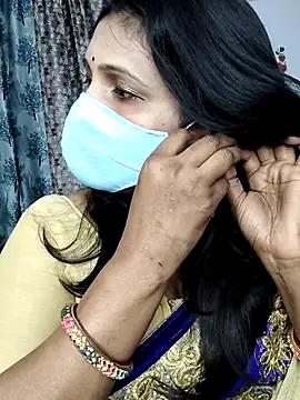 Hotty Sonali online show from February 3, 1:05 am