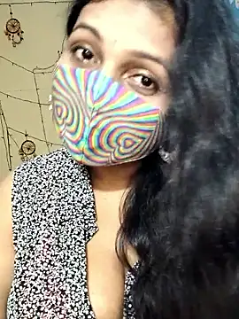 Hotty Sonali online show from October 24, 8:08 pm