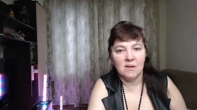 Illusionq online show from March 5, 5:04 am