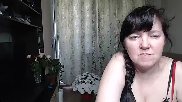 Illusionq online show from May 7, 10:40 am